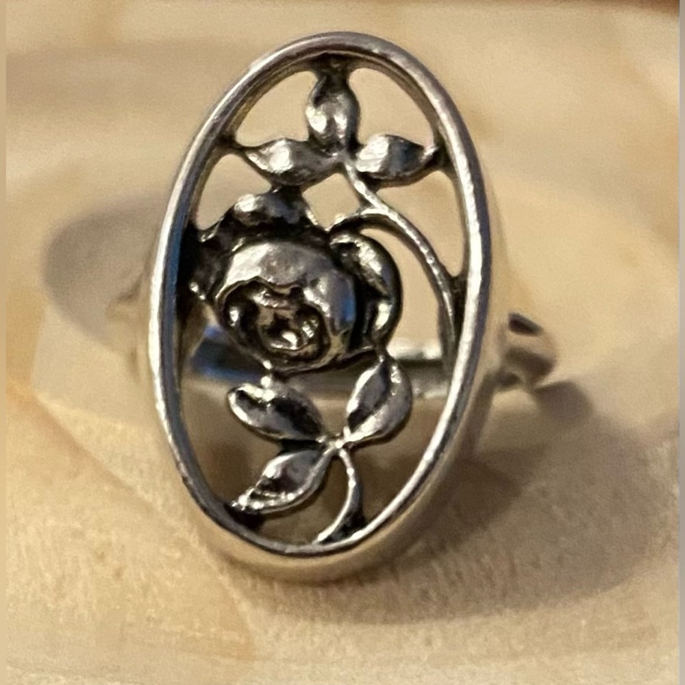 Vintage Avon ring - Picture 4 of 7